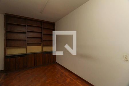 Casa à venda com 313m², 4 quartos e 3 vagas Casa à venda com 313m², 4 quartos e 3 vagasQuarto 1