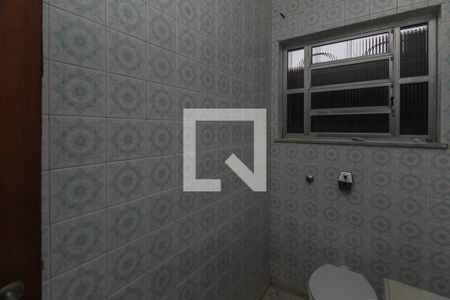 Casa à venda com 313m², 4 quartos e 3 vagas Casa à venda com 313m², 4 quartos e 3 vagasLavabo