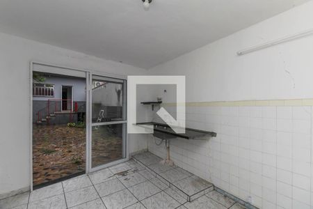 Casa à venda com 313m², 4 quartos e 3 vagas Casa à venda com 313m², 4 quartos e 3 vagasCozinha de Serviço