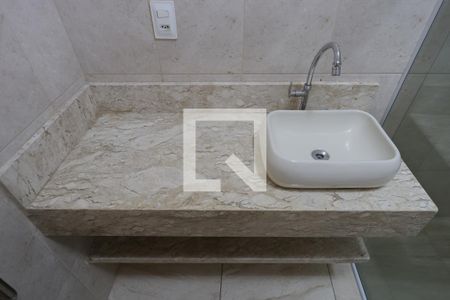 Casa à venda com 100m², 2 quartos e 1 vaga Casa à venda com 100m², 2 quartos e 1 vagaBanheiro