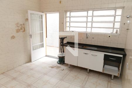 Casa à venda com 164m², 4 quartos e 4 vagas Casa à venda com 164m², 4 quartos e 4 vagasCozinha