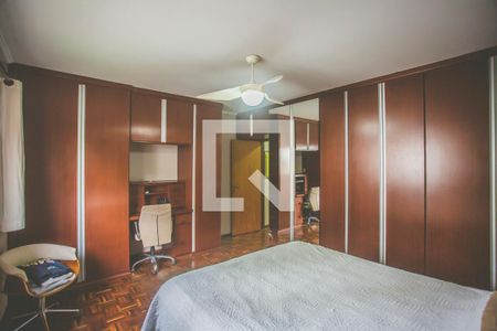 Casa para alugar com 270m², 3 quartos e 6 vagasSuíte