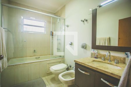 Casa para alugar com 270m², 3 quartos e 6 vagasBanheiro Suíte