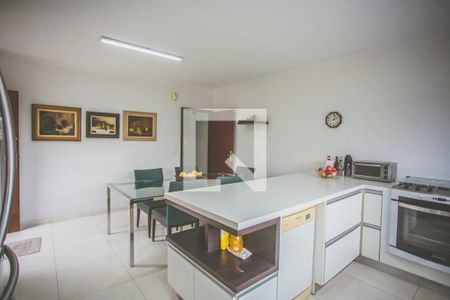 Casa para alugar com 270m², 3 quartos e 6 vagasCozinha