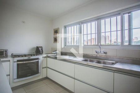 Casa para alugar com 270m², 3 quartos e 6 vagasCozinha