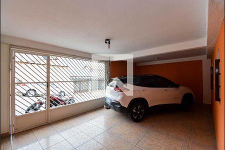 Casa à venda com 340m², 3 quartos e 3 vagas Casa à venda com 340m², 3 quartos e 3 vagasGaragem
