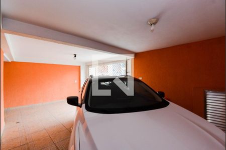 Casa à venda com 340m², 3 quartos e 3 vagas Casa à venda com 340m², 3 quartos e 3 vagasGaragem