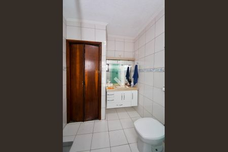 Casa à venda com 340m², 3 quartos e 3 vagas Casa à venda com 340m², 3 quartos e 3 vagasBanheiro Social