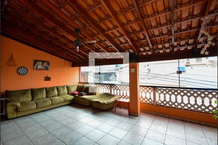 Casa à venda com 340m², 3 quartos e 3 vagas Casa à venda com 340m², 3 quartos e 3 vagasVaranda da Suíte