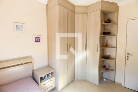 Casa de condomínio à venda com 200m², 4 quartos e 2 vagas Casa de condomínio à venda com 200m², 4 quartos e 2 vagasQuarto 2