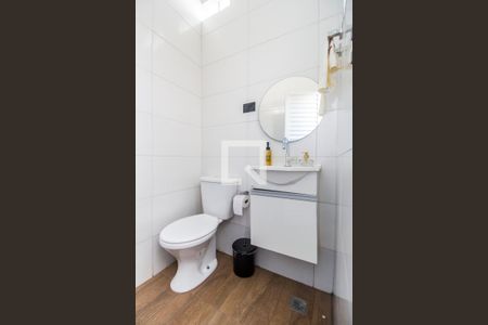 Casa de condomínio à venda com 200m², 4 quartos e 2 vagas Casa de condomínio à venda com 200m², 4 quartos e 2 vagasBanheiro da Área Externa