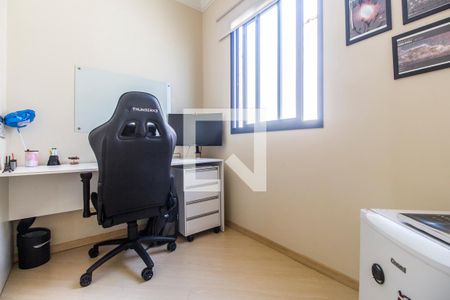 Casa de condomínio à venda com 200m², 4 quartos e 2 vagas Casa de condomínio à venda com 200m², 4 quartos e 2 vagasQuarto 4