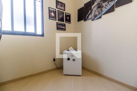 Casa de condomínio à venda com 200m², 4 quartos e 2 vagas Casa de condomínio à venda com 200m², 4 quartos e 2 vagasQuarto 4