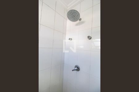 Casa de condomínio à venda com 200m², 4 quartos e 2 vagas Casa de condomínio à venda com 200m², 4 quartos e 2 vagasBanheiro da Suíte