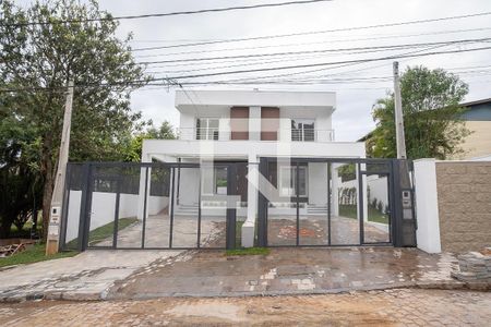 Casa à venda com 284m², 3 quartos e 4 vagasFachada