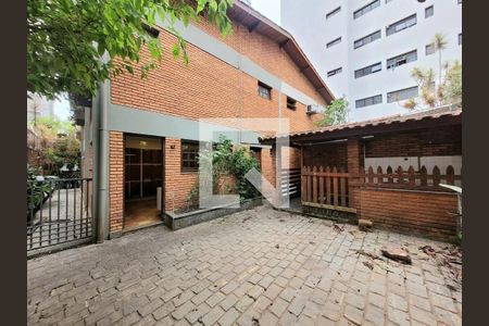 Casa à venda com 197m², 4 quartos e 4 vagas Casa à venda com 197m², 4 quartos e 4 vagasFoto 03