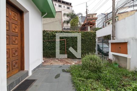 Casa à venda com 250m², 4 quartos e 4 vagasQuintal Frontal