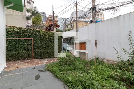 Casa à venda com 250m², 4 quartos e 4 vagasQuintal Frontal