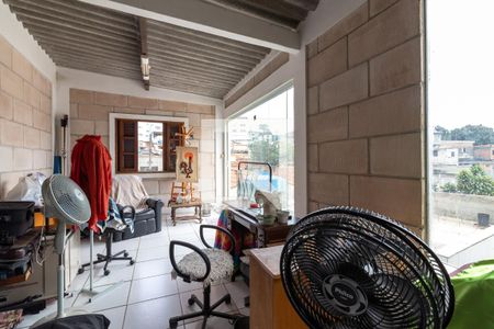 Casa à venda com 250m², 4 quartos e 4 vagasSalão