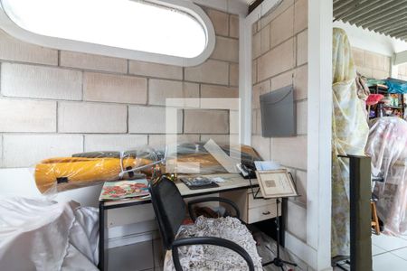 Casa à venda com 250m², 4 quartos e 4 vagasSalão