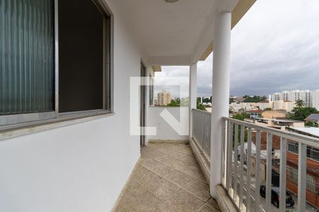 Apartamento à venda com 100m², 2 quartos e sem vagaQuarto 2 Varanda