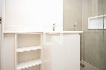 Apartamento à venda com 68m², 2 quartos e 1 vaga Apartamento à venda com 68m², 2 quartos e 1 vagaBanheiro