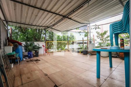 Casa à venda com 528m², 5 quartos e 2 vagas Casa à venda com 528m², 5 quartos e 2 vagasVaranda