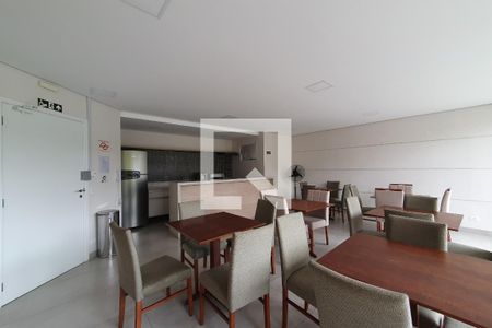 Apartamento para alugar com 56m², 2 quartos e 1 vaga Apartamento para alugar com 56m², 2 quartos e 1 vagaÁrea comum - Salão de festas