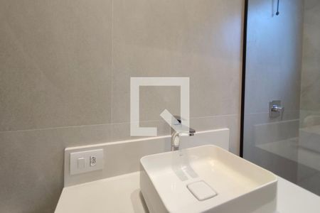 Casa de condomínio à venda com 210m², 3 quartos e 4 vagasBanheiro Suíte 2