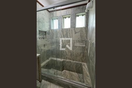 Casa de condomínio para alugar com 486m², 4 quartos e 8 vagasBanheiro da Suíte 3