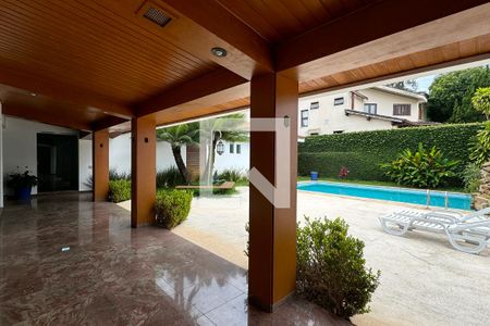 Casa de condomínio para alugar com 486m², 4 quartos e 8 vagasPiscina