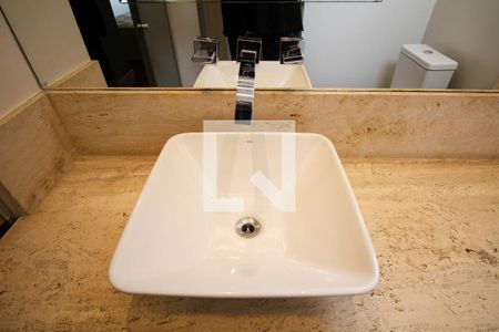 Apartamento à venda com 120m², 1 quarto e 2 vagas Apartamento à venda com 120m², 1 quarto e 2 vagasBanheiro Social