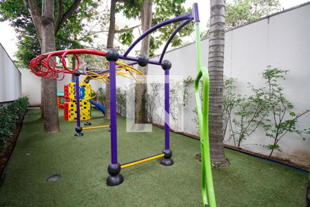 Apartamento à venda com 120m², 1 quarto e 2 vagas Apartamento à venda com 120m², 1 quarto e 2 vagasÁrea Comum - Playground