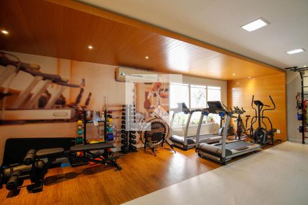 Apartamento à venda com 120m², 1 quarto e 2 vagas Apartamento à venda com 120m², 1 quarto e 2 vagasÁrea Comum - Academia