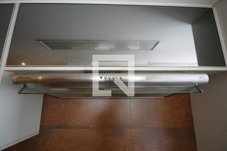 Apartamento à venda com 120m², 1 quarto e 2 vagas Apartamento à venda com 120m², 1 quarto e 2 vagasCozinha e Área de Serviço (Exaustor)