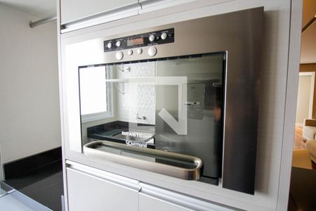 Apartamento à venda com 120m², 1 quarto e 2 vagas Apartamento à venda com 120m², 1 quarto e 2 vagasCozinha e Área de Serviço (Microondas)