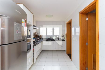 Apartamento para alugar com 205m², 4 quartos e 3 vagas Apartamento para alugar com 205m², 4 quartos e 3 vagasCozinha