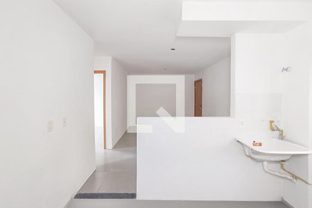 Apartamento para alugar com 60m², 2 quartos e sem vaga Apartamento para alugar com 60m², 2 quartos e sem vagaCozinha e Área de Serviço