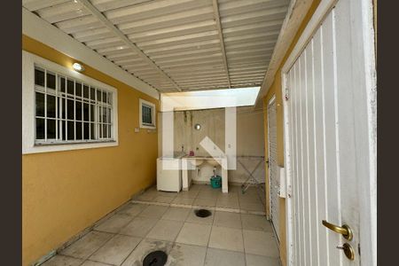 Casa de condomínio à venda com 560m², 5 quartos e 3 vagas Casa de condomínio à venda com 560m², 5 quartos e 3 vagasÁrea comum