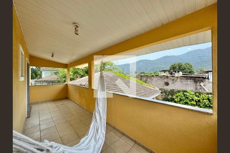 Casa de condomínio à venda com 560m², 5 quartos e 3 vagas Casa de condomínio à venda com 560m², 5 quartos e 3 vagasSuíte 1 e 2 - Varanda