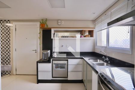 Apartamento à venda com 221m², 4 quartos e 4 vagas Apartamento à venda com 221m², 4 quartos e 4 vagasCozinha