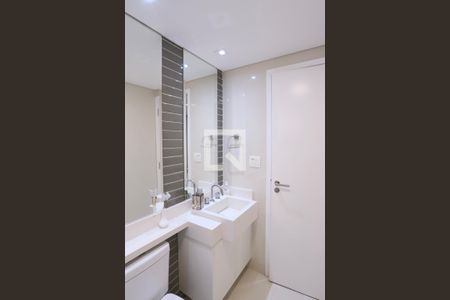 Apartamento à venda com 221m², 4 quartos e 4 vagas Apartamento à venda com 221m², 4 quartos e 4 vagasBanheiro do Quarto 3