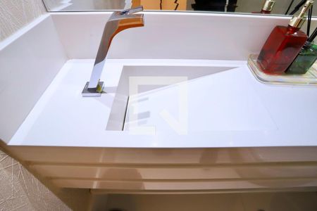Apartamento à venda com 221m², 4 quartos e 4 vagas Apartamento à venda com 221m², 4 quartos e 4 vagasBanheiro