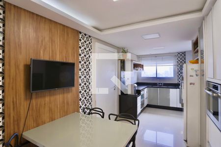 Apartamento à venda com 221m², 4 quartos e 4 vagas Apartamento à venda com 221m², 4 quartos e 4 vagasCozinha