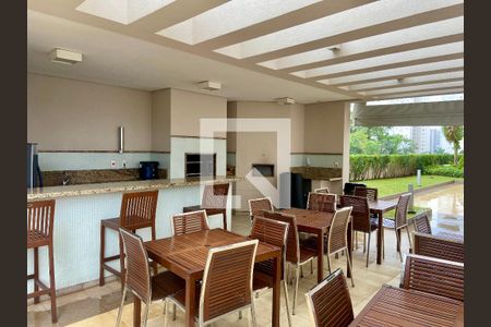 Apartamento à venda com 221m², 4 quartos e 4 vagas Apartamento à venda com 221m², 4 quartos e 4 vagasÁrea comum