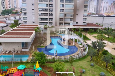 Apartamento à venda com 221m², 4 quartos e 4 vagas Apartamento à venda com 221m², 4 quartos e 4 vagasVista da Sacada Quarto 4