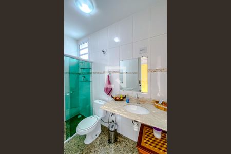 Casa à venda com 210m², 3 quartos e 5 vagasSuíte 2