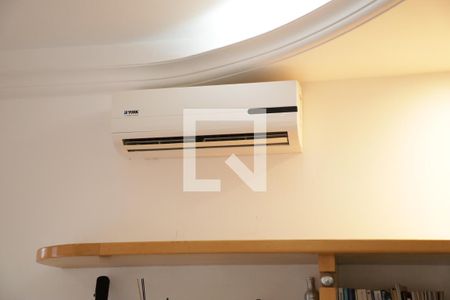 Casa de condomínio para alugar com 590m², 5 quartos e 8 vagasQuarto