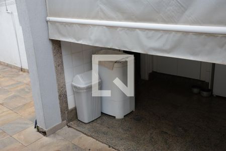 Casa de condomínio para alugar com 590m², 5 quartos e 8 vagasÁrea externa