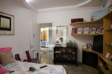 Casa de condomínio para alugar com 590m², 5 quartos e 8 vagasQuarto 